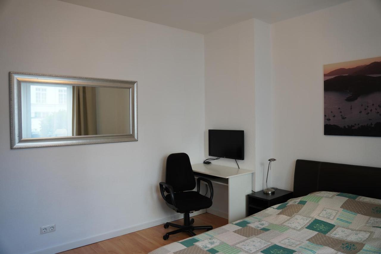 Bright, Spacious Apartment With A Lovely Terrace In The Heart Of Akwizgran Zewnętrze zdjęcie